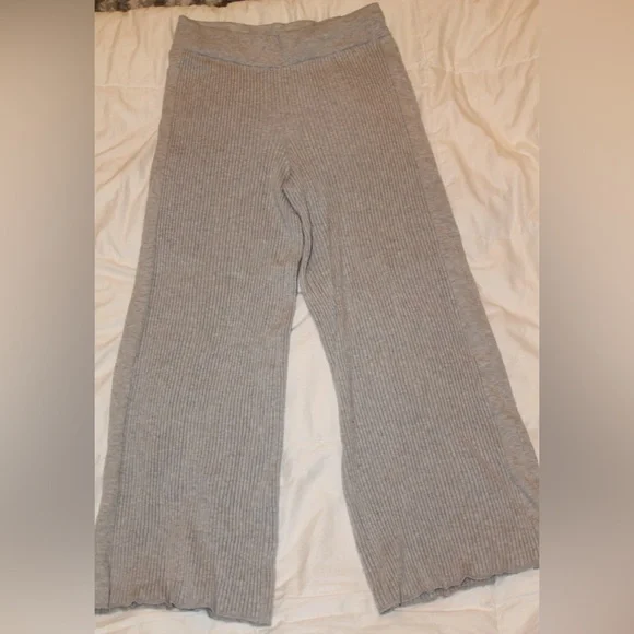 Aerie Gray Wide Leg Pants - Picture 1 of 2